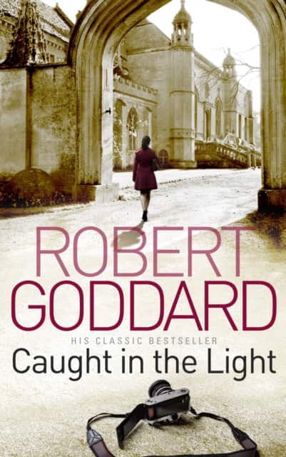 Caught in the Light av Robert Goddard