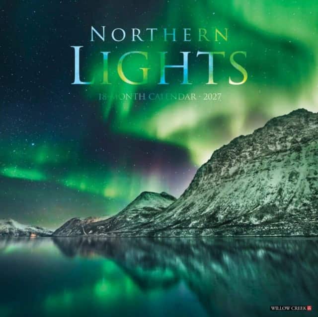Northern Lights 2027 Wall av Willow Creek Press