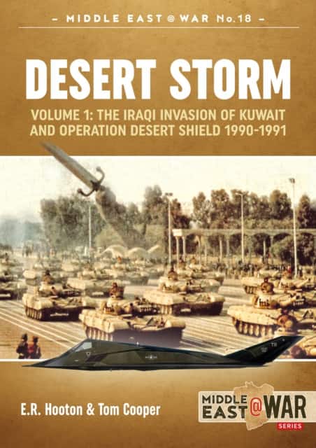 Desert Storm Volume 1 av E.R. Hooton