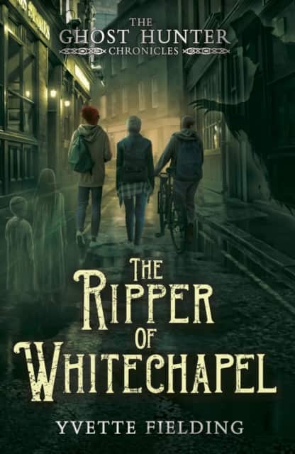 The Ripper of Whitechapel av Yvette Fielding