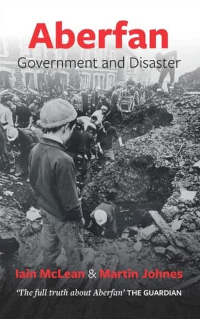 Aberfan - Government and Disaster av Iain McLean
