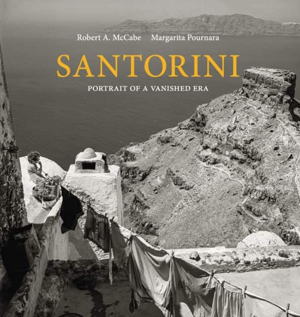 Santorini av Robert A. McCabe