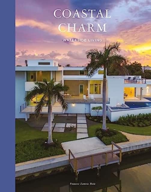 Coastal Charm av Francesc Zamora Mola