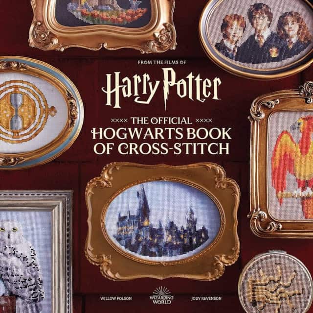 The Official Hogwarts Book of Cross-stitch av Willow Polson