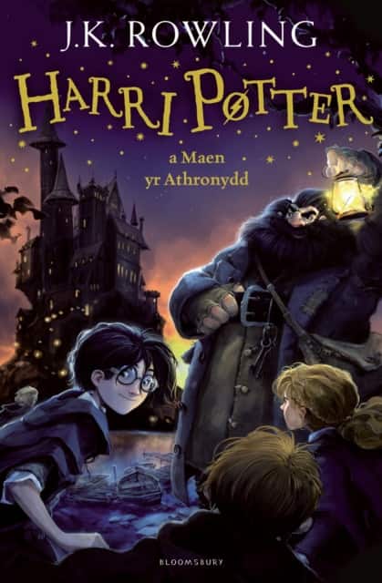 Harry Potter and the Philosopher's Stone (Welsh) av J.K. Rowling