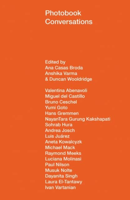 Photobook Conversations av Ana Casas Broda