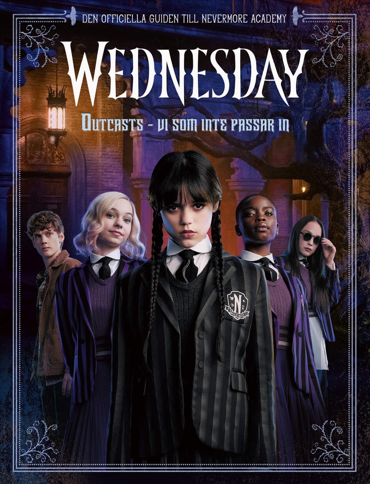 Wednesday: Outcasts - vi som inte passar in : Den officiella guiden till Nevermore Academy av Ally Russel