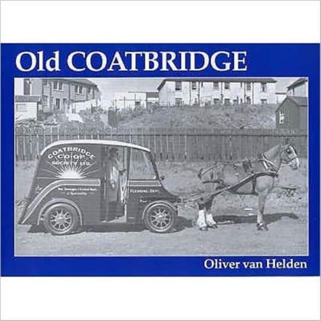 Old Coatbridge av Oliver Van Helden