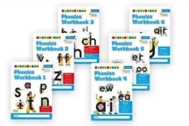 Phonics Practice (1-6) av Lisa Holt
