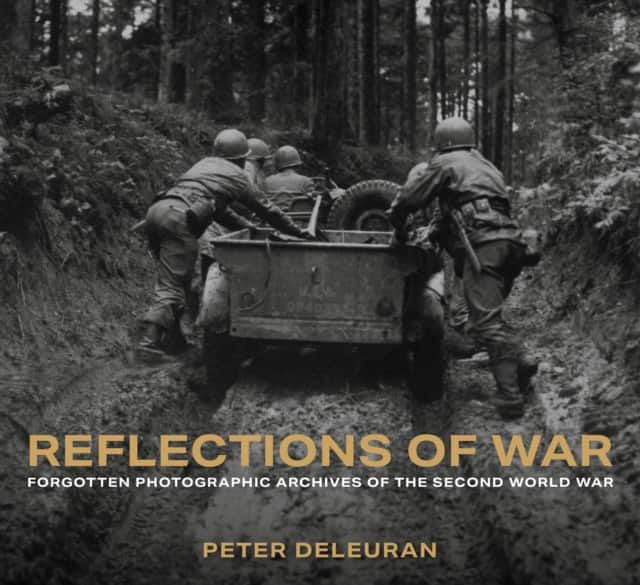 Reflections of War av Peter Deleuran