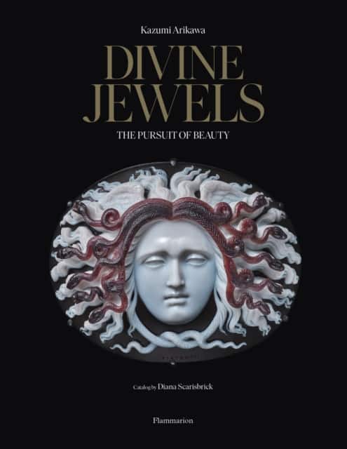 Divine Jewels av Kazumi Arikawa