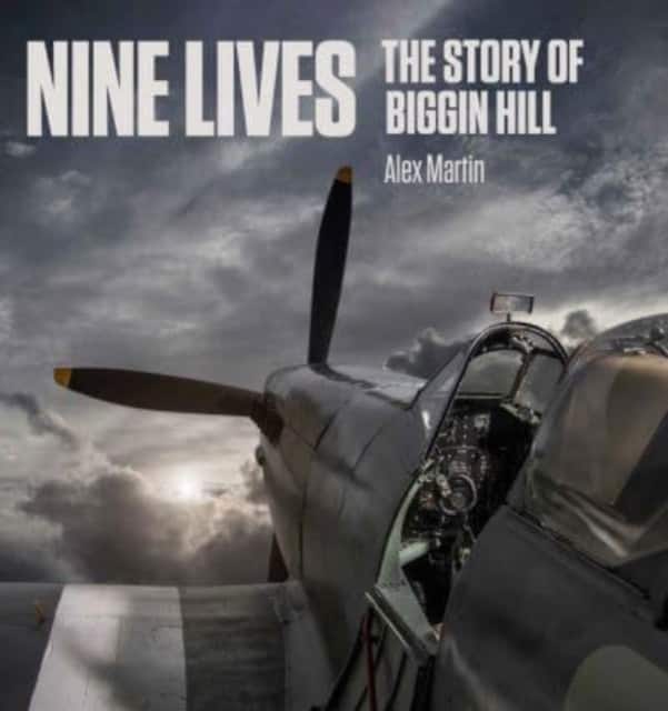 Nine Lives av Alex Martin