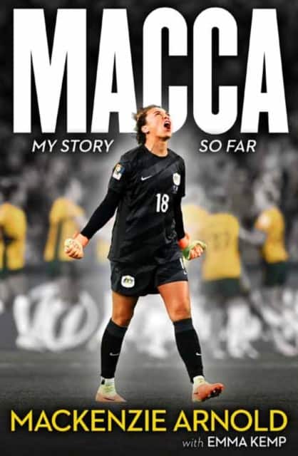 MACCA av Mackenzie Arnold