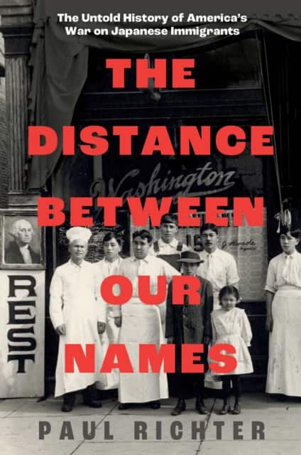 Distance Between Our Names av Paul Richter