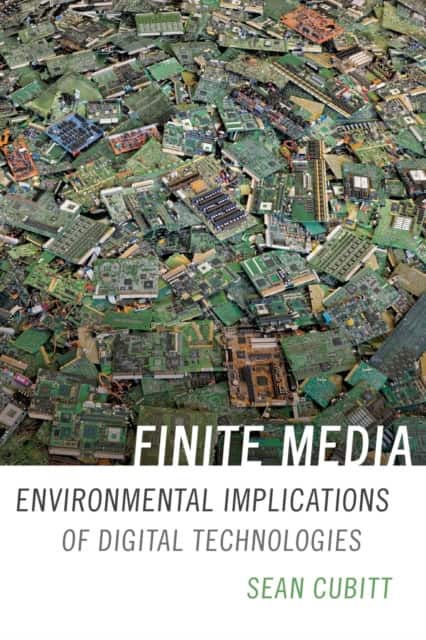 Finite Media av Sean Cubitt