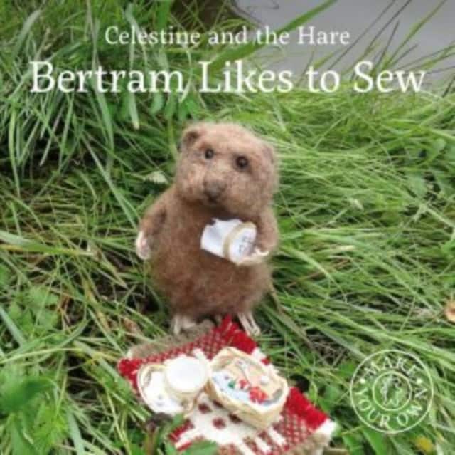 Celestine and the Hare: Bertram Likes to Sew av Karin Celestine