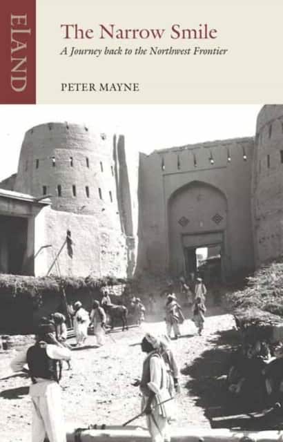 The Narrow Smile av Peter Mayne