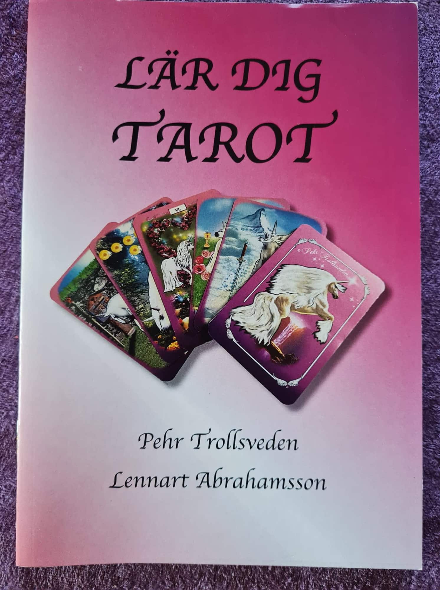 Lär dig Tarot av Pehr Trollsveden Abrahamsson
