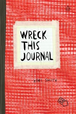 Wreck This Journal (Red) Expanded Ed. av Keri Smith