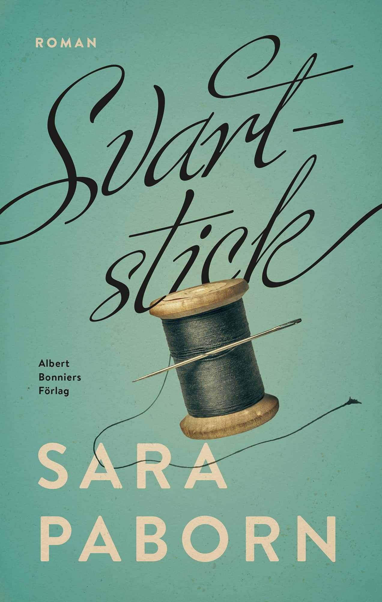 Svartstick av Sara Paborn